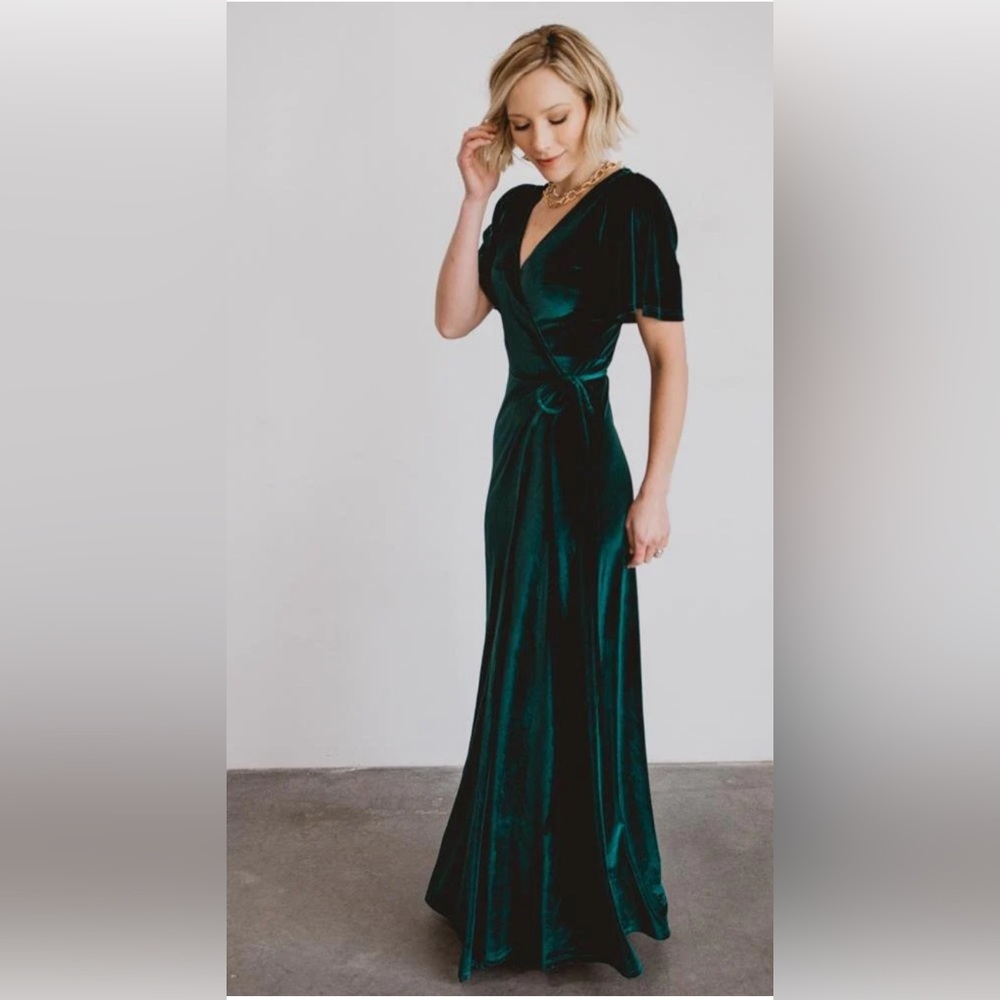 Meghan Emerald Velvet Wrap Maxi Dress Size Small